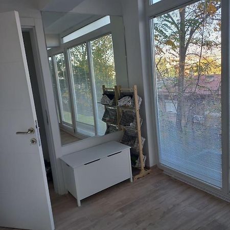 Lovely 1- Bedroom Condo Close To Downtown สโกเปีย ภายนอก รูปภาพ