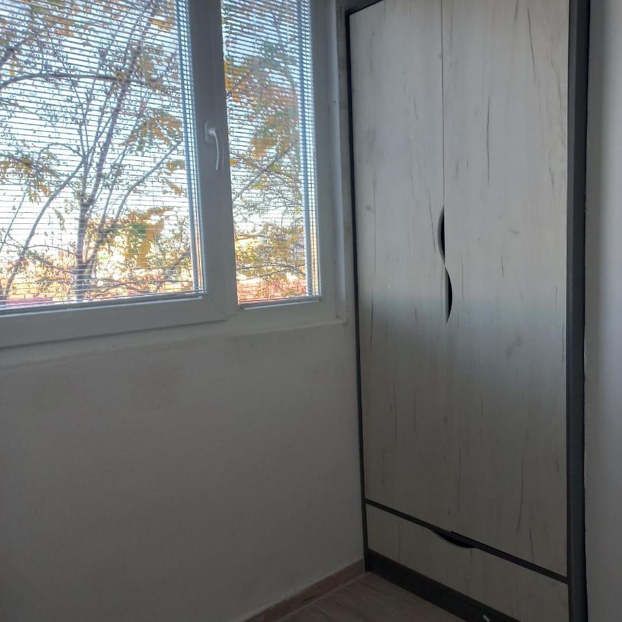 Lovely 1- Bedroom Condo Close To Downtown สโกเปีย ภายนอก รูปภาพ